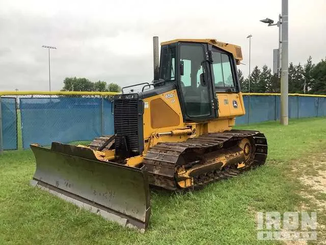 john deere 650j lgp specs
