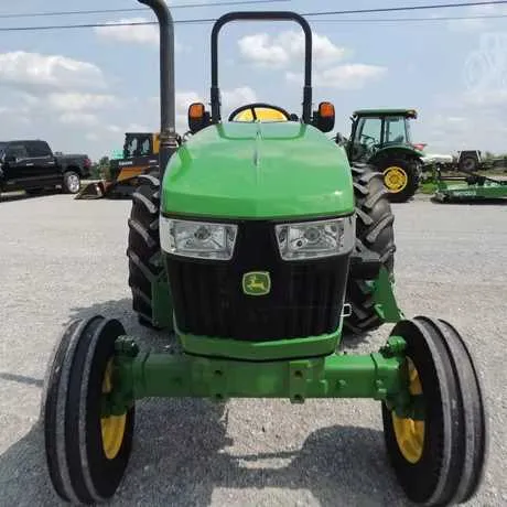 2022 john deere 5045e specs