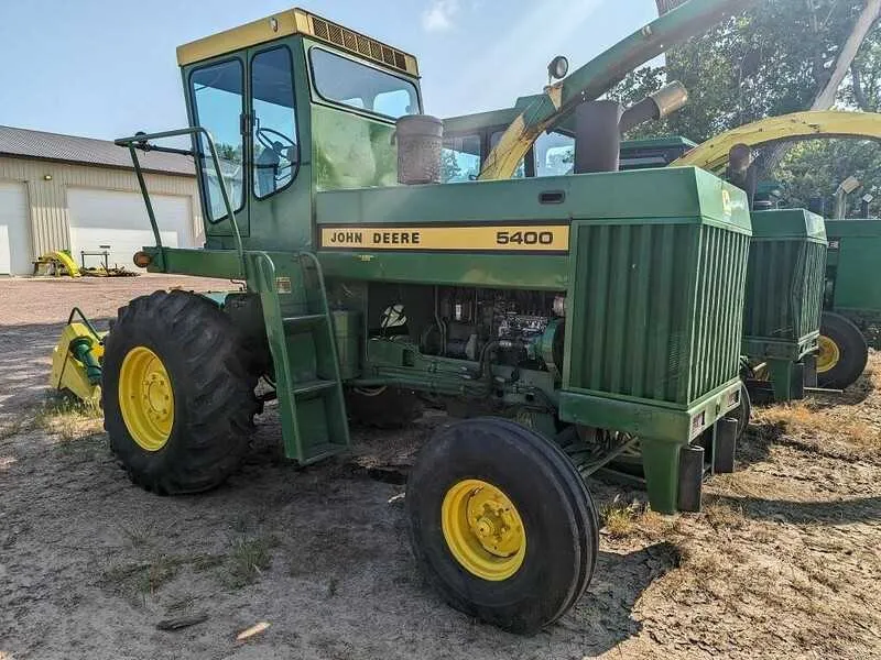 john deere 5400n hp specs