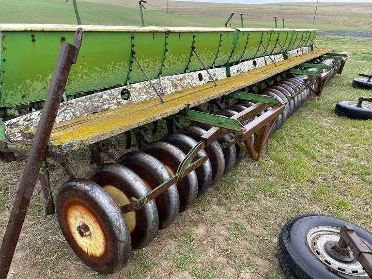john deere lzb 247 hoe drill specs