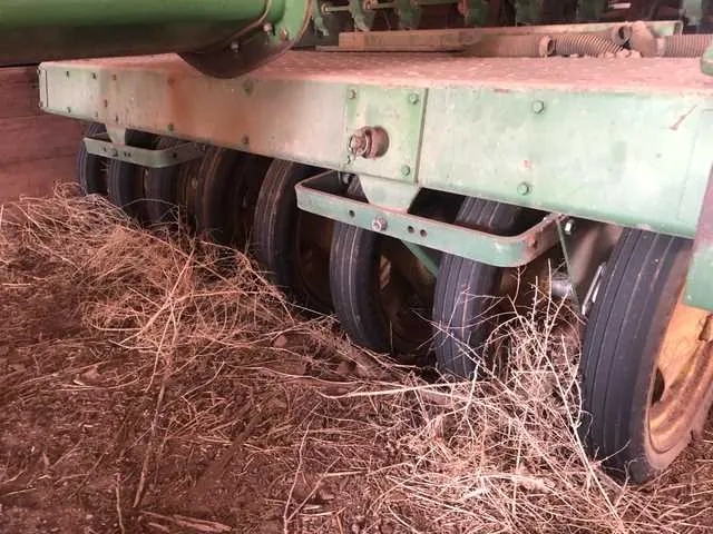 john deere 9300 drill specs