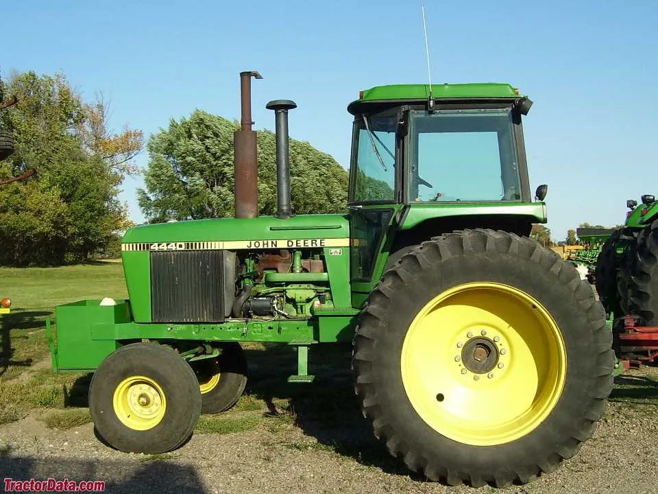 1980 john deere 4440 specs